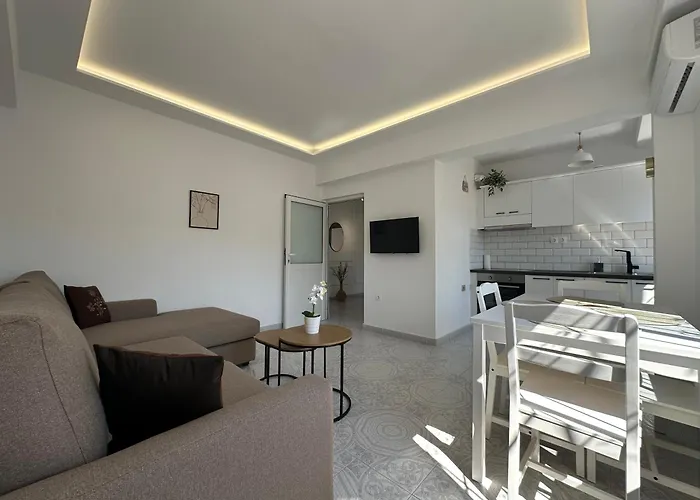 Centrale Guesthouse Apartment *
